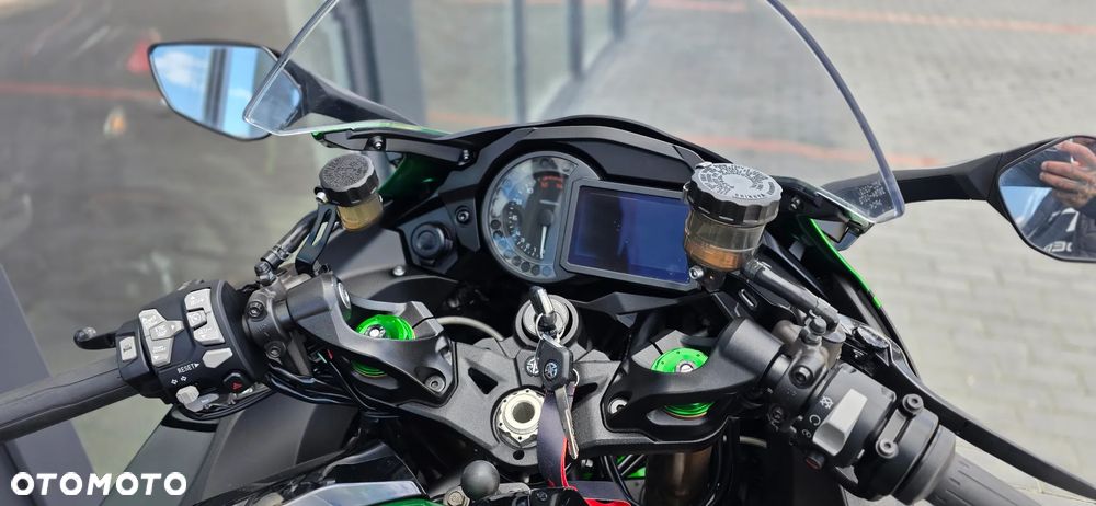Kawasaki Ninja H2 SX - 14
