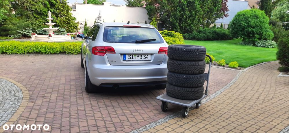 Audi A3 Sportback - 2