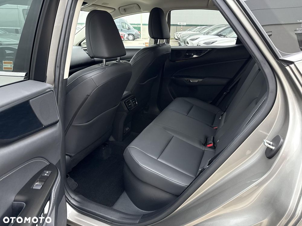 Lexus NX 350h Prestige AWD - 12