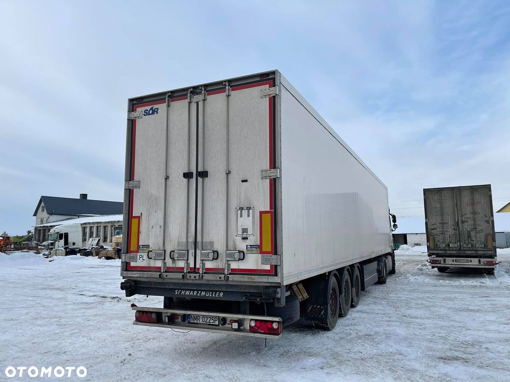 Schwarzmuller S1 - 5