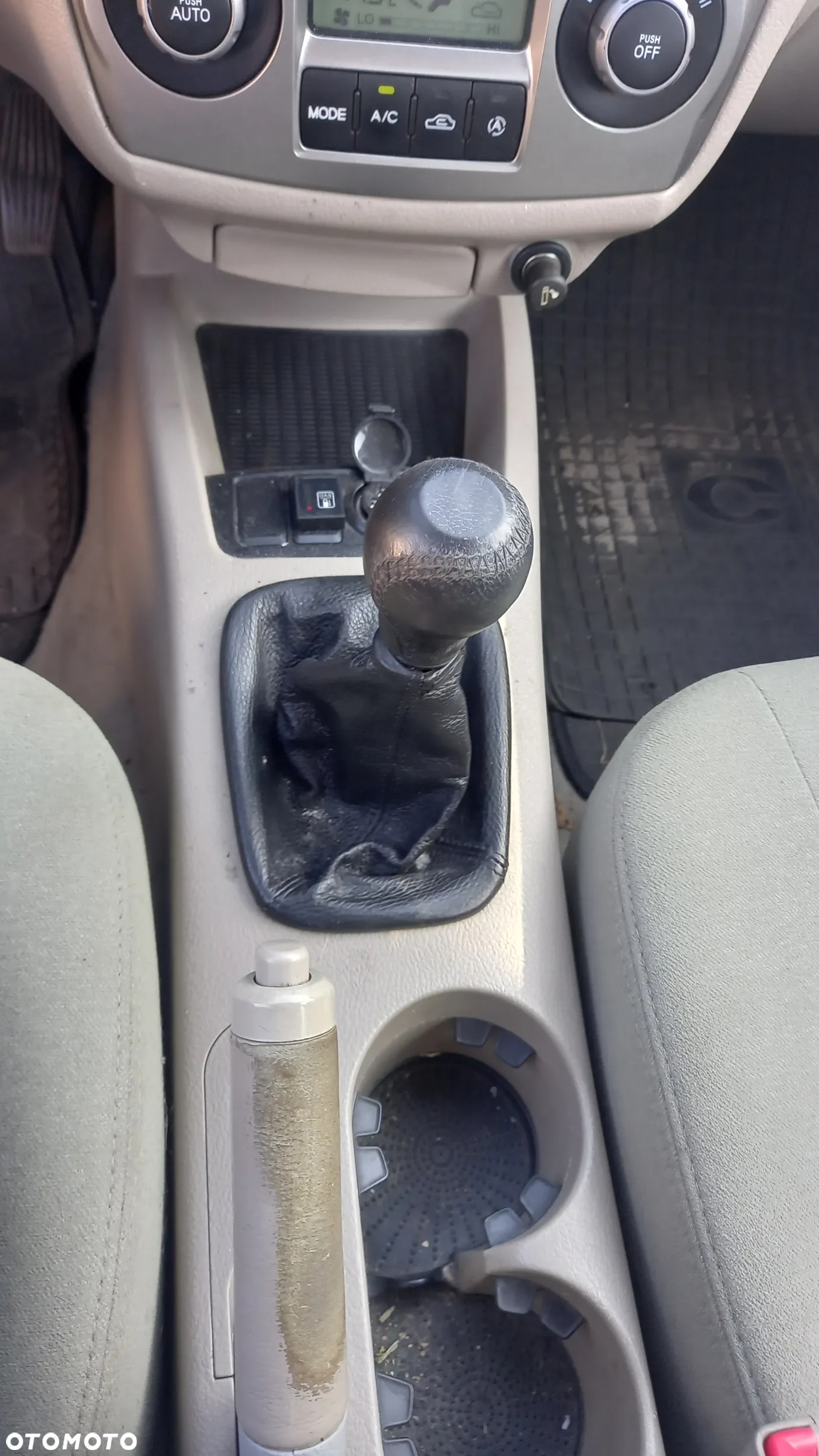 Kia Cerato 1.6 EX / Optimum - 12