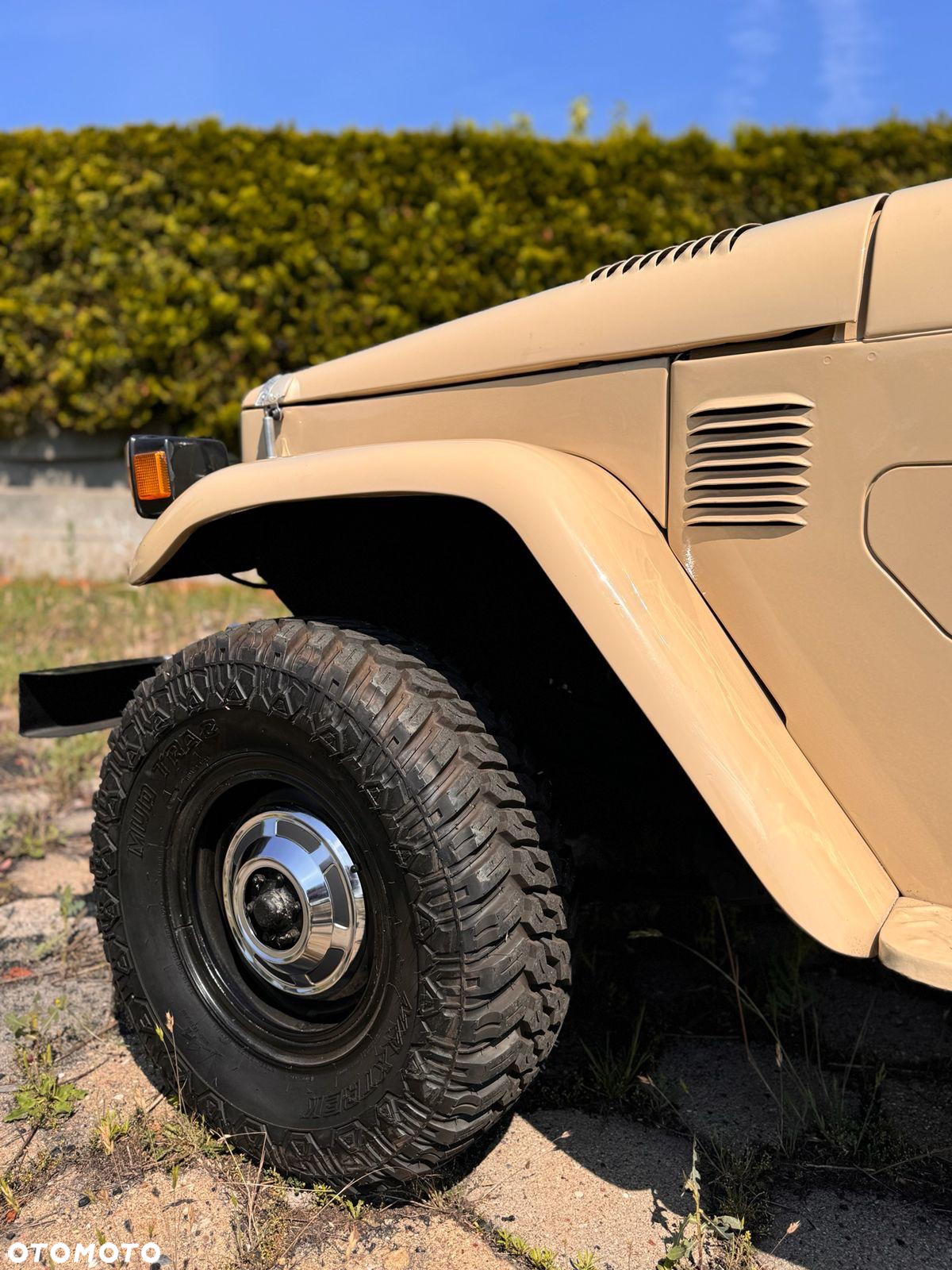 Toyota FJ - 5