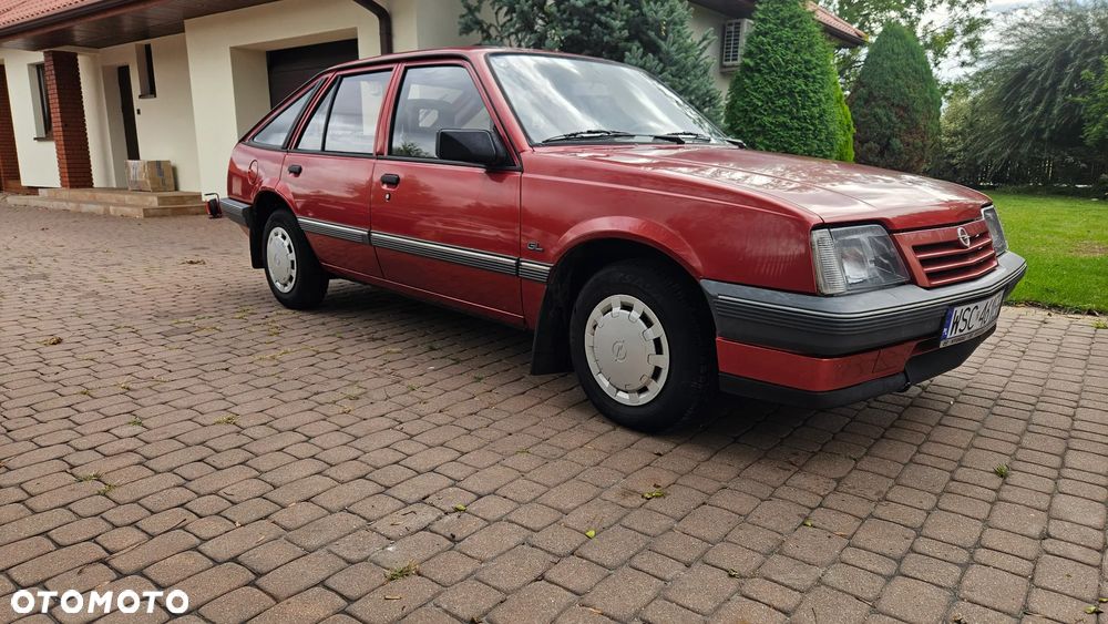 Opel Ascona - 6