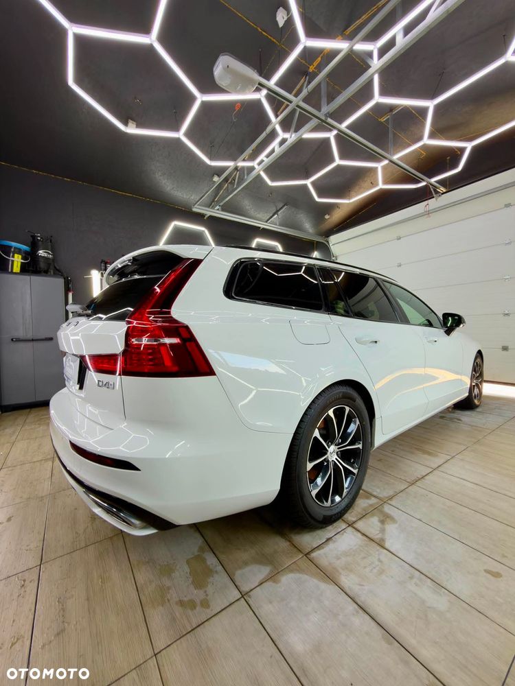 Volvo V60 D4 Geartronic R-Design - 35