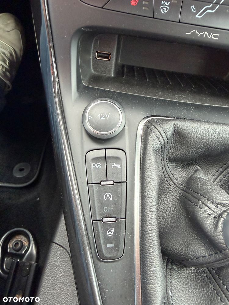 Ford Focus 2.0 TDCi Titanium ASS - 32