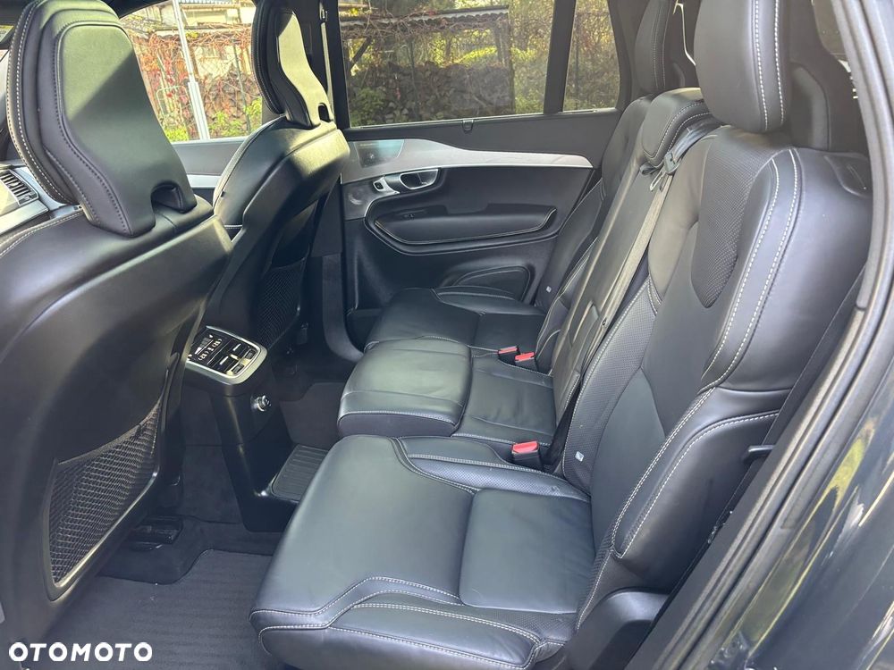 Volvo XC 90 T8 AWD Plug-In Hybrid Momentum 7os - 15