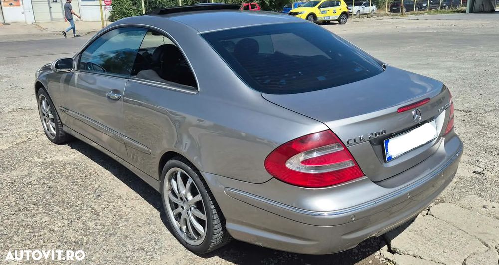 Mercedes-Benz CLK - 5