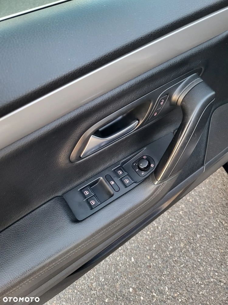 Volkswagen Passat CC 2.0 TDI DPF BMT DSG - 19