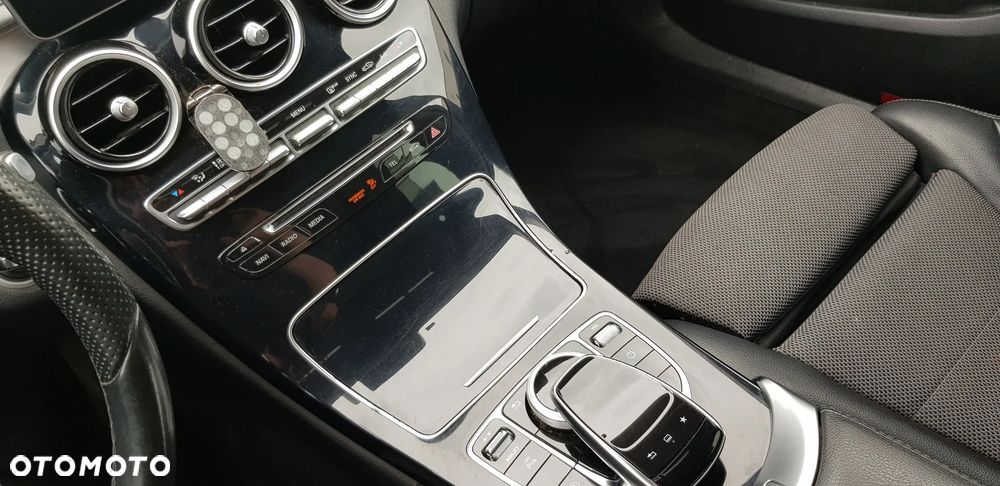 Mercedes-Benz Klasa C 200 (BlueTEC) d 7G-TRONIC Avantgarde - 4