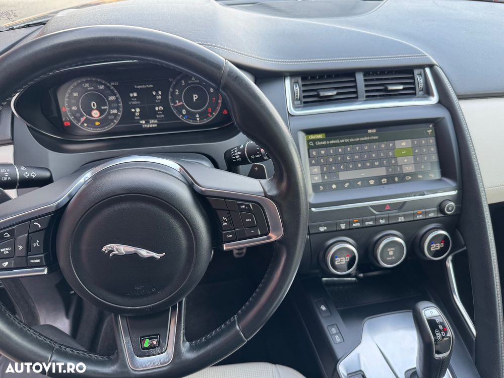 Jaguar E-Pace P200 AWD R-Dynamic S - 19