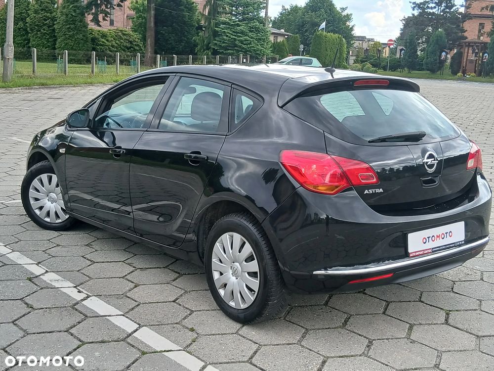 Opel Astra 1.6 Style - 4