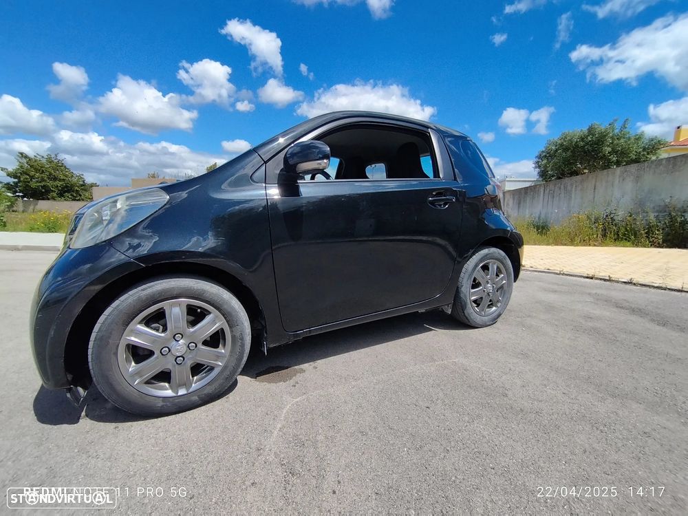 Toyota iQ 1.4 D-4D + - 5