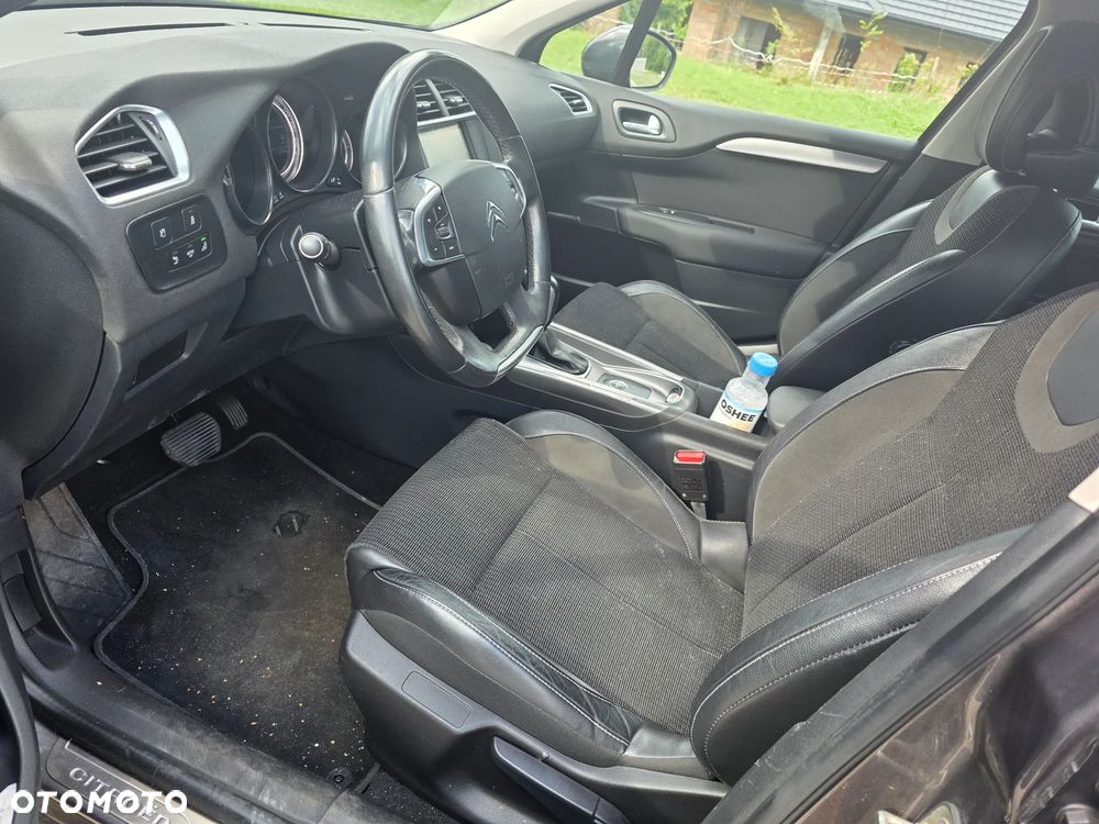Citroën C4 e-HDi 115 ETG6 Exclusive - 7