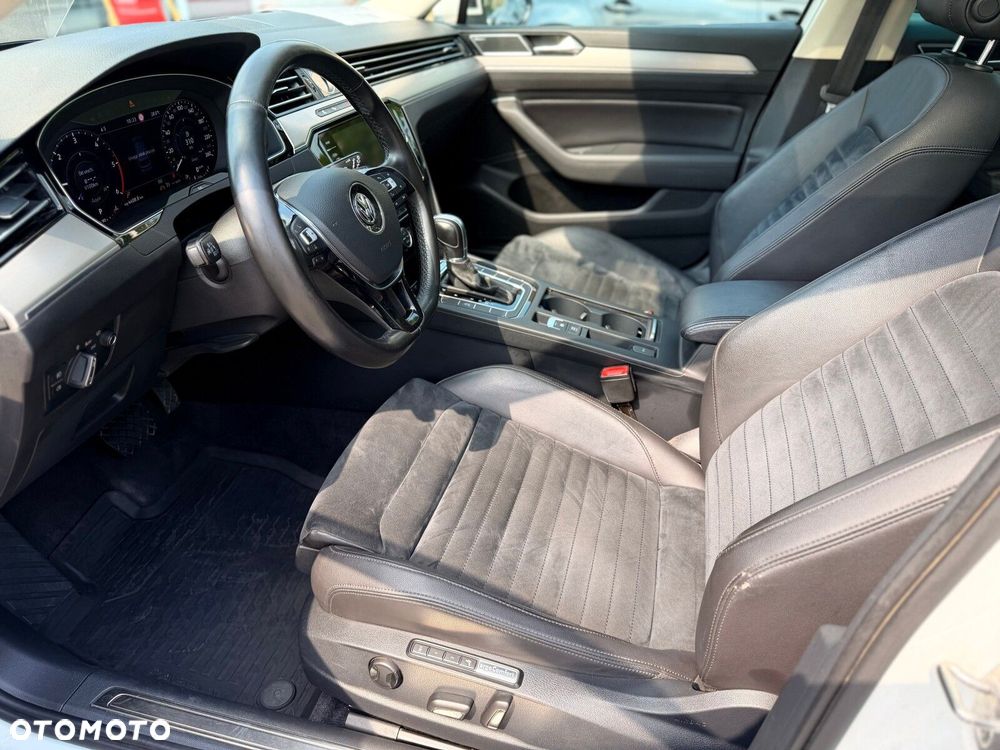 Volkswagen Passat - 13