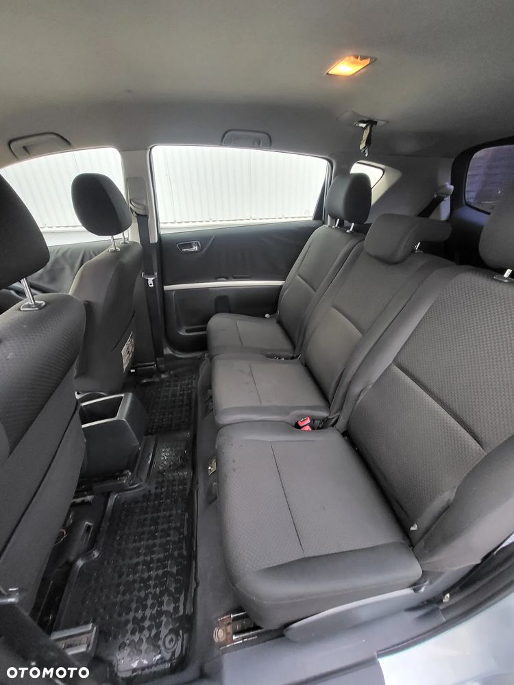 Toyota Corolla Verso 2.0 D-4D - 7