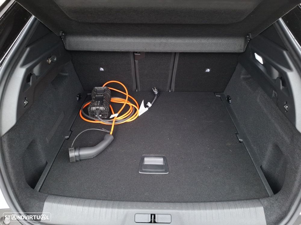 Peugeot 3008 1.6 Plug-in Hybrid GT e-DCS7 - 24