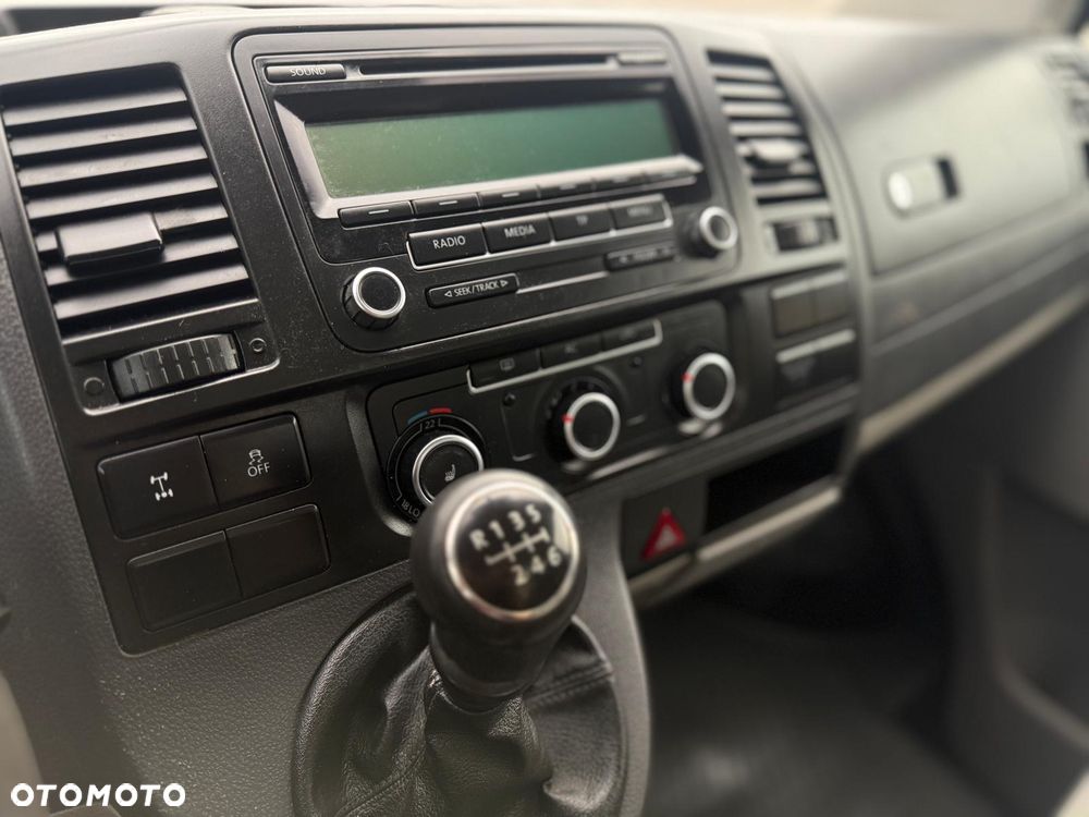 Volkswagen Transporter - 4
