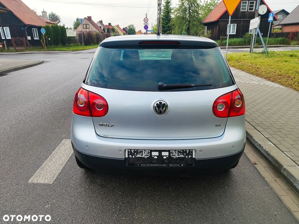 Volkswagen Golf 1.6 Tour Edition - 6