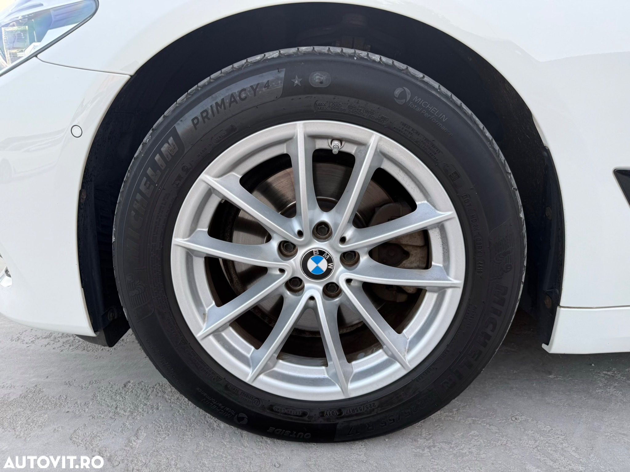 BMW Seria 5 520d Touring Aut. Luxury Line - 40