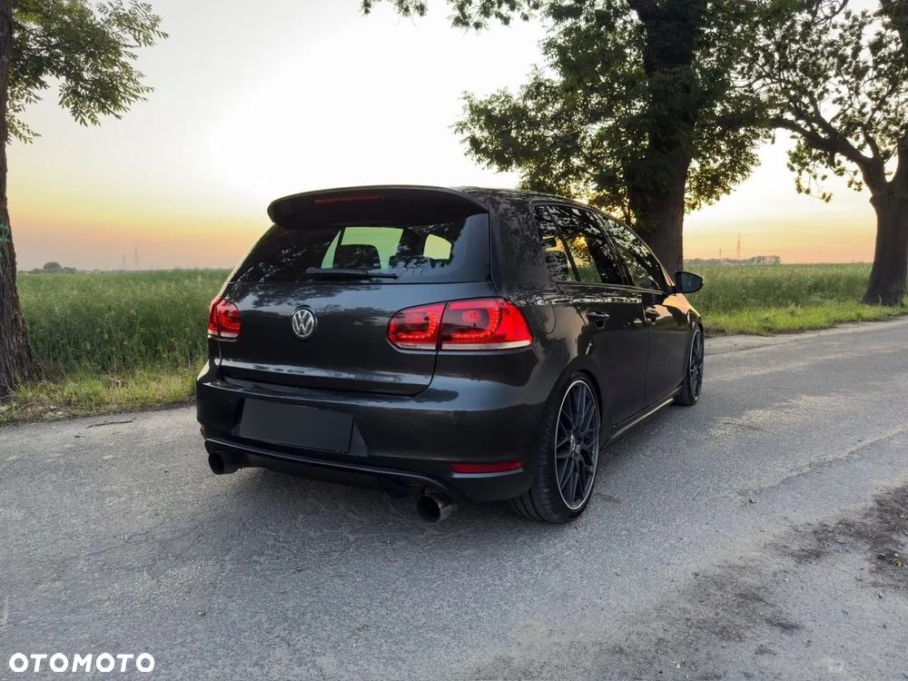 Volkswagen Golf ver-vi-2-0-tsi-gti - 6