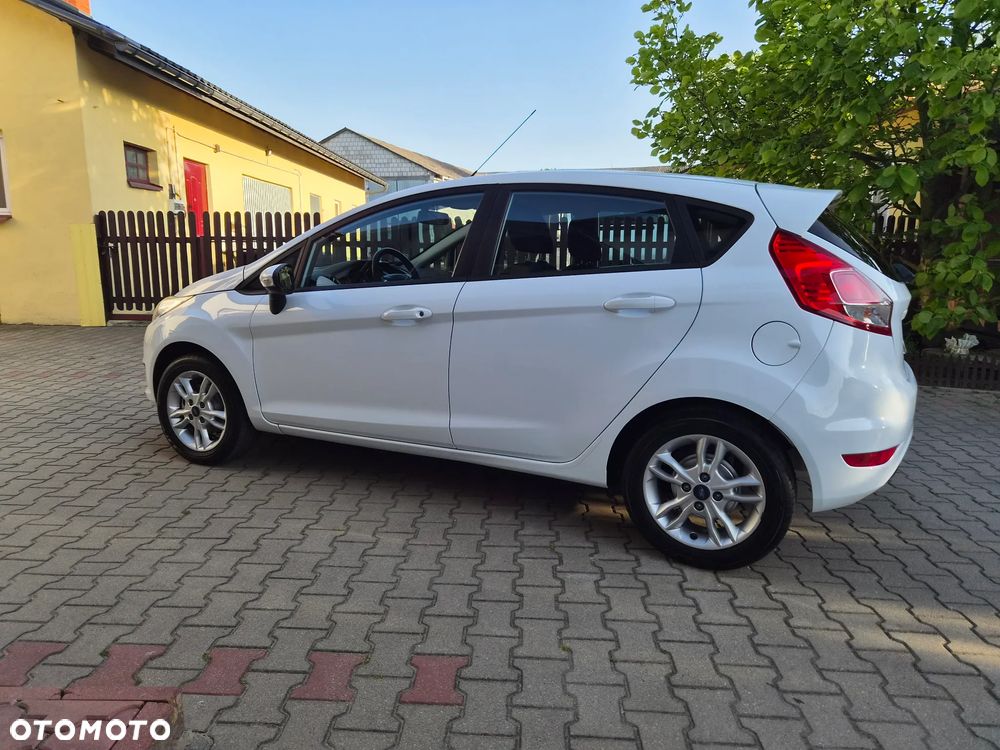 Ford Fiesta 1.25 Celebration - 3