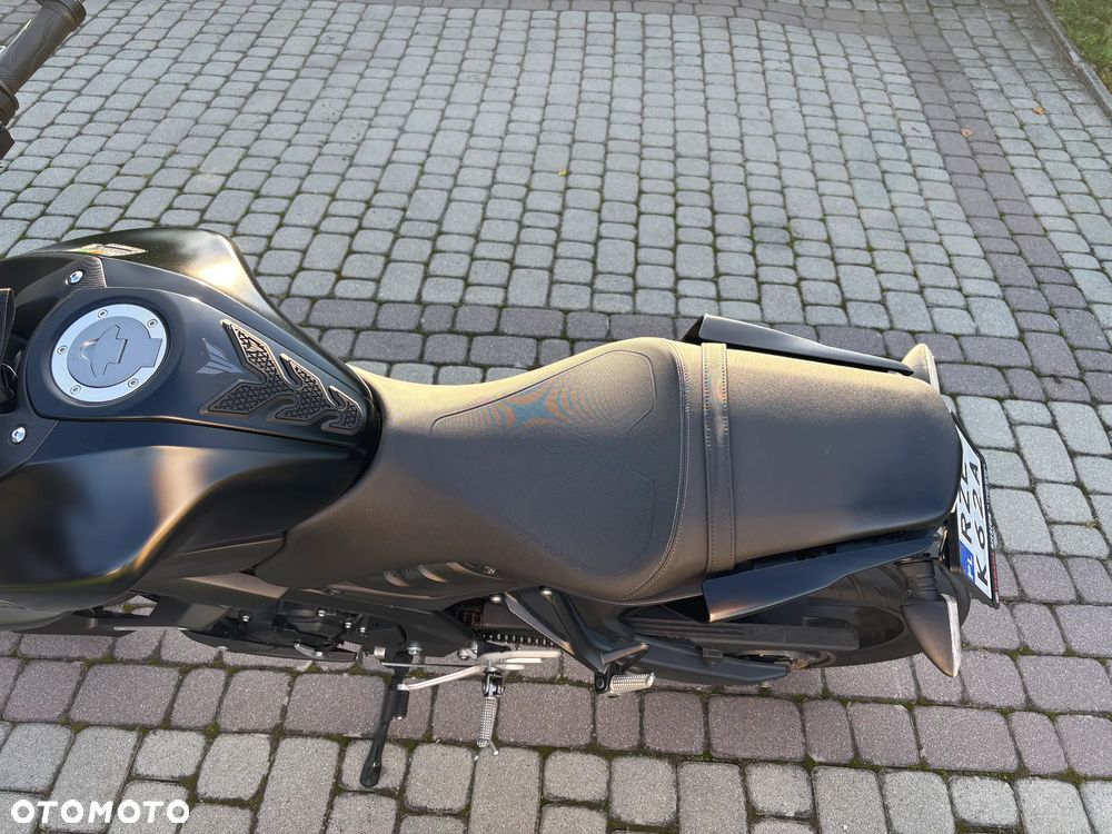 Yamaha MT - 11