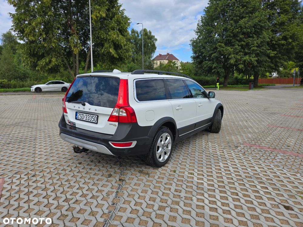 Volvo XC 70 - 4