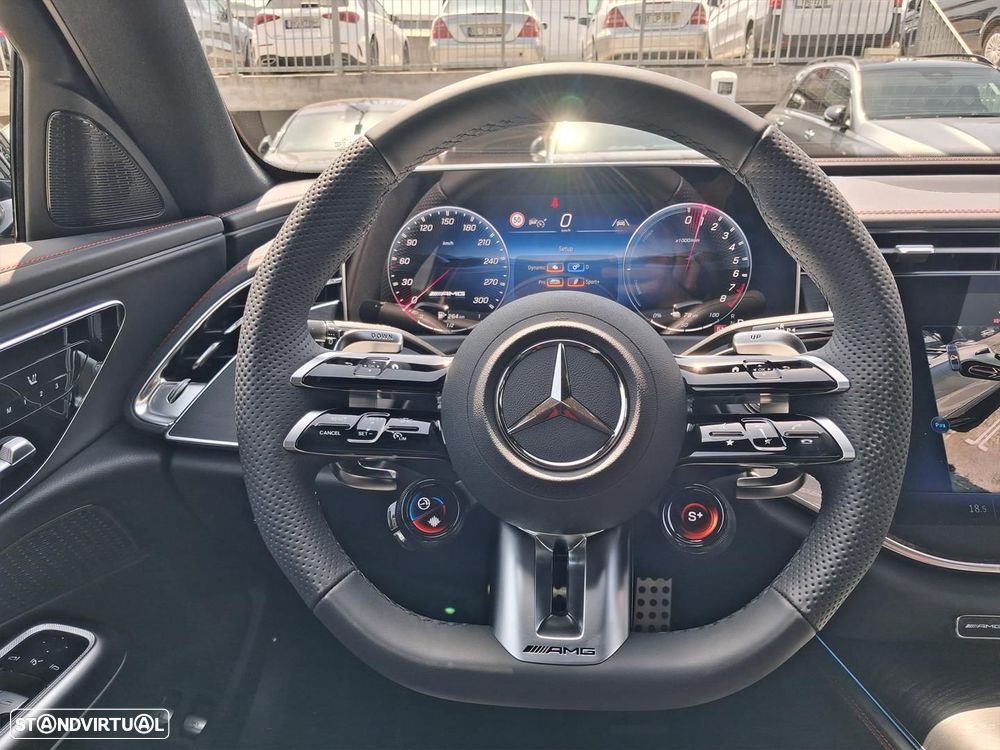 Mercedes-Benz E 53 AMG Hybrid 4Matic+ - 23