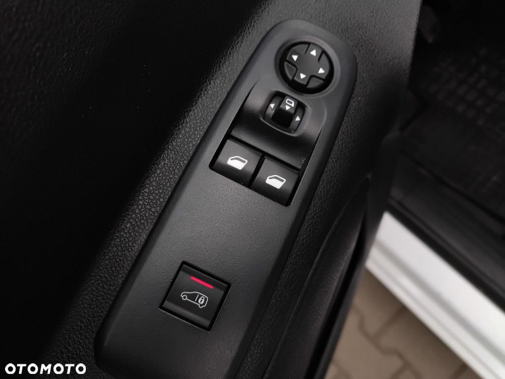 Peugeot Partner Van - 10