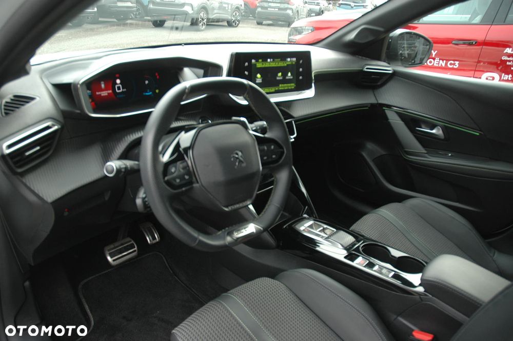 Peugeot 208 1.2 PureTech GT S&S EAT8 - 5