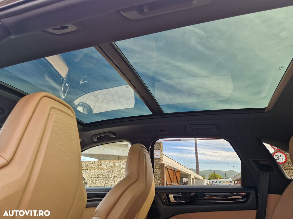 Porsche Cayenne S - 12