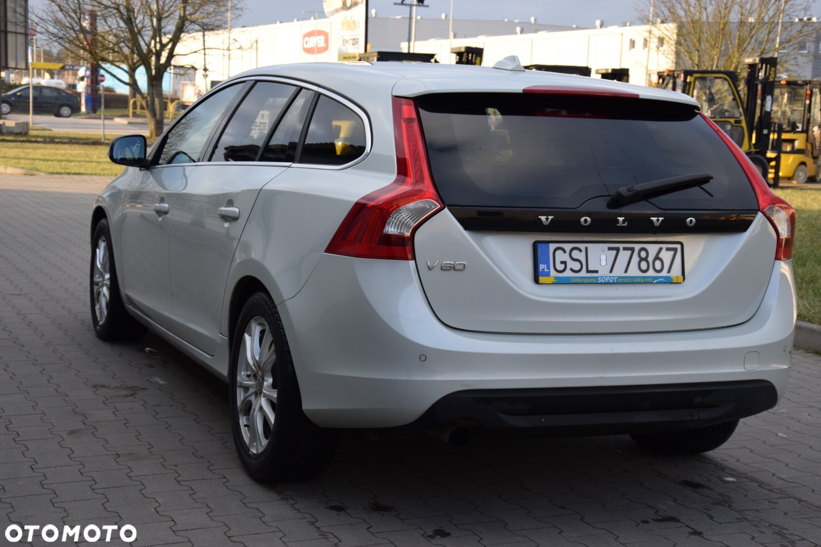 Volvo V60 D4 - 11