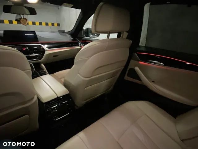 BMW Seria 5 - 23