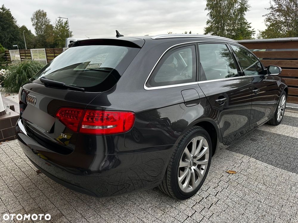 Audi A4 Avant - 4