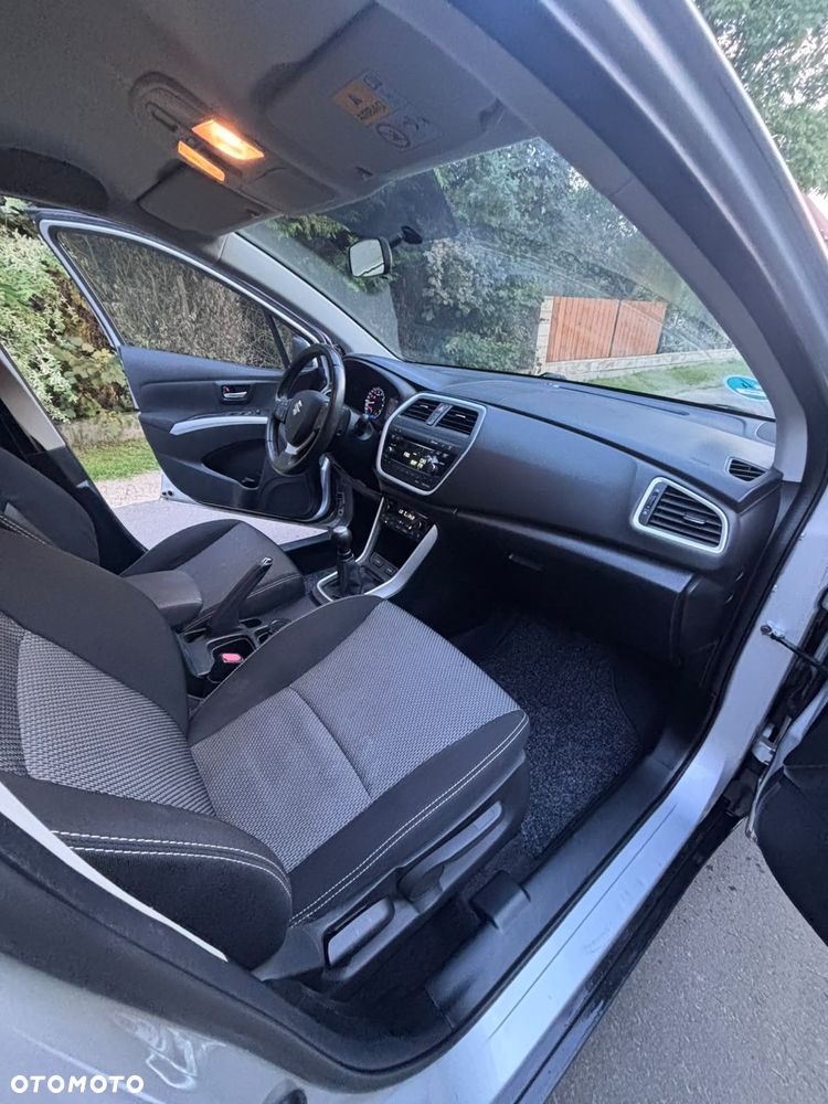 Suzuki SX4 1.6 Premium - 7