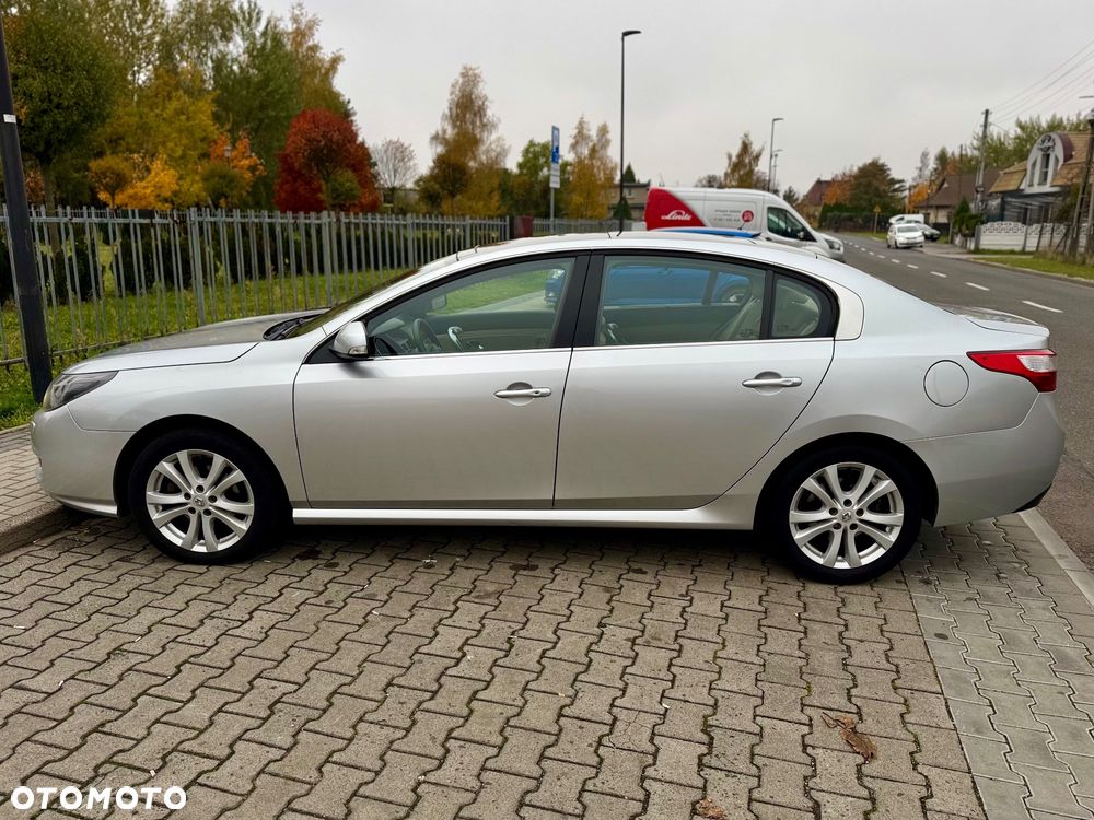 Renault Latitude 2.0 dCi Privilege - 8