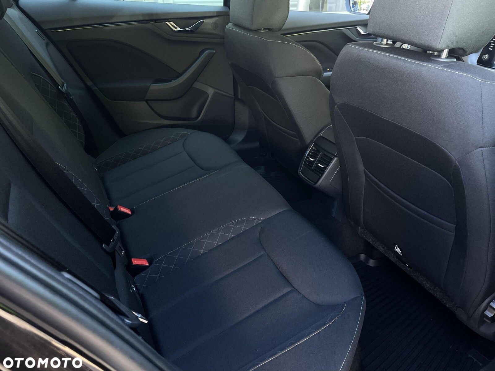 Skoda Kamiq 1.0 TSI Ambition - 8