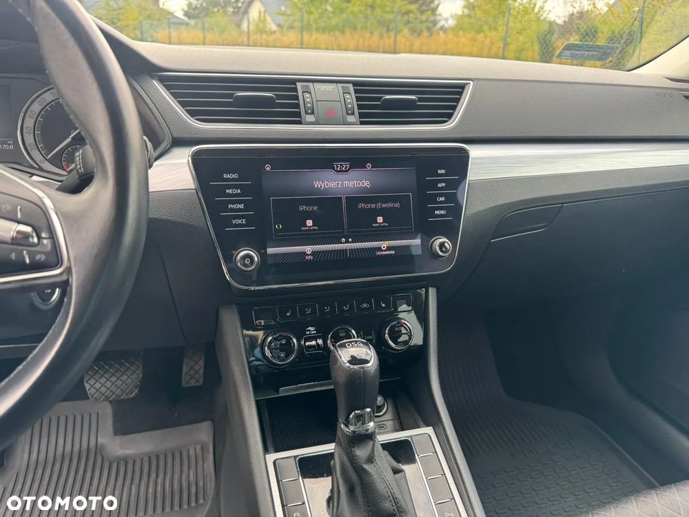 Skoda Superb 2.0 TDI SCR Ambition DSG - 9