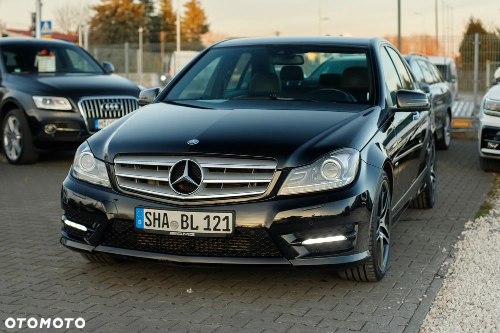 Mercedes-Benz Klasa C 350 CDI DPF (BlueEFFICIENCY) 7G-TRONIC Avantgarde - 6