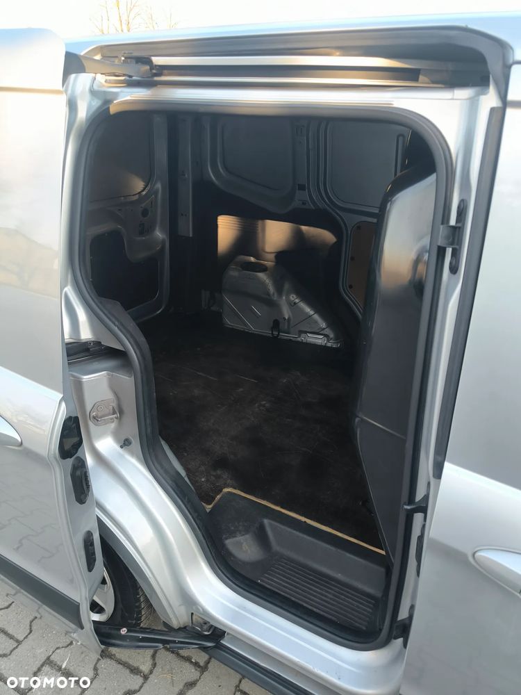 Ford Transit Courier Trend - 13