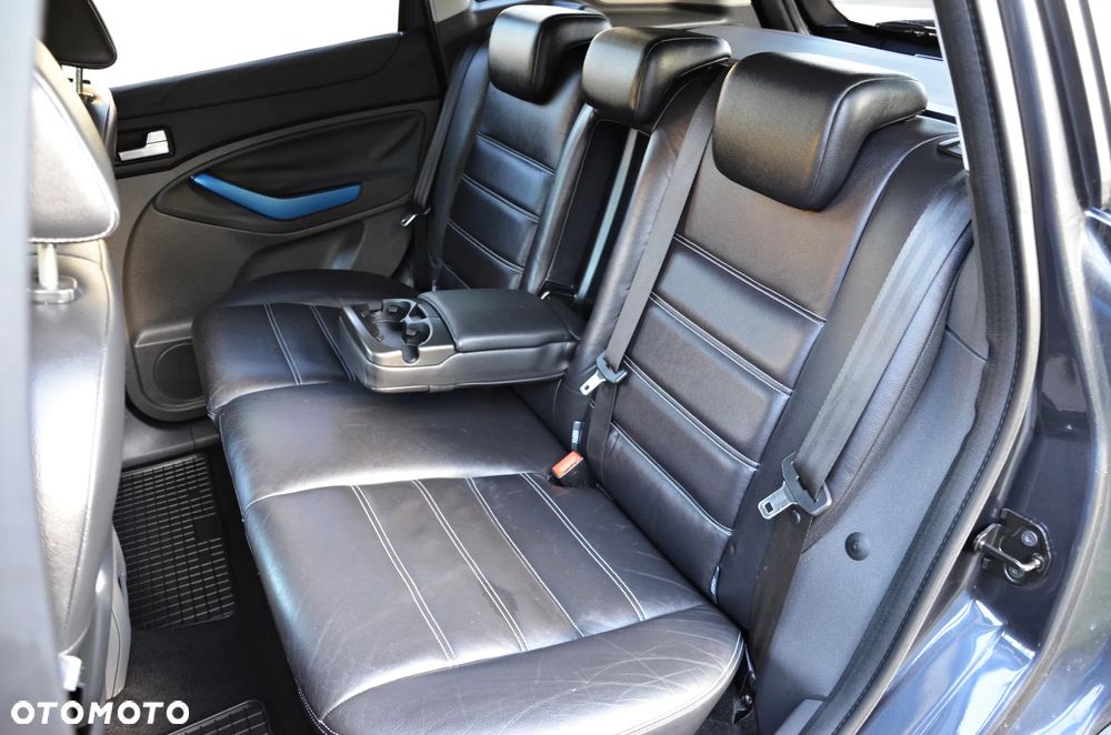 Ford Kuga 2.5 4x4 Trend - 31