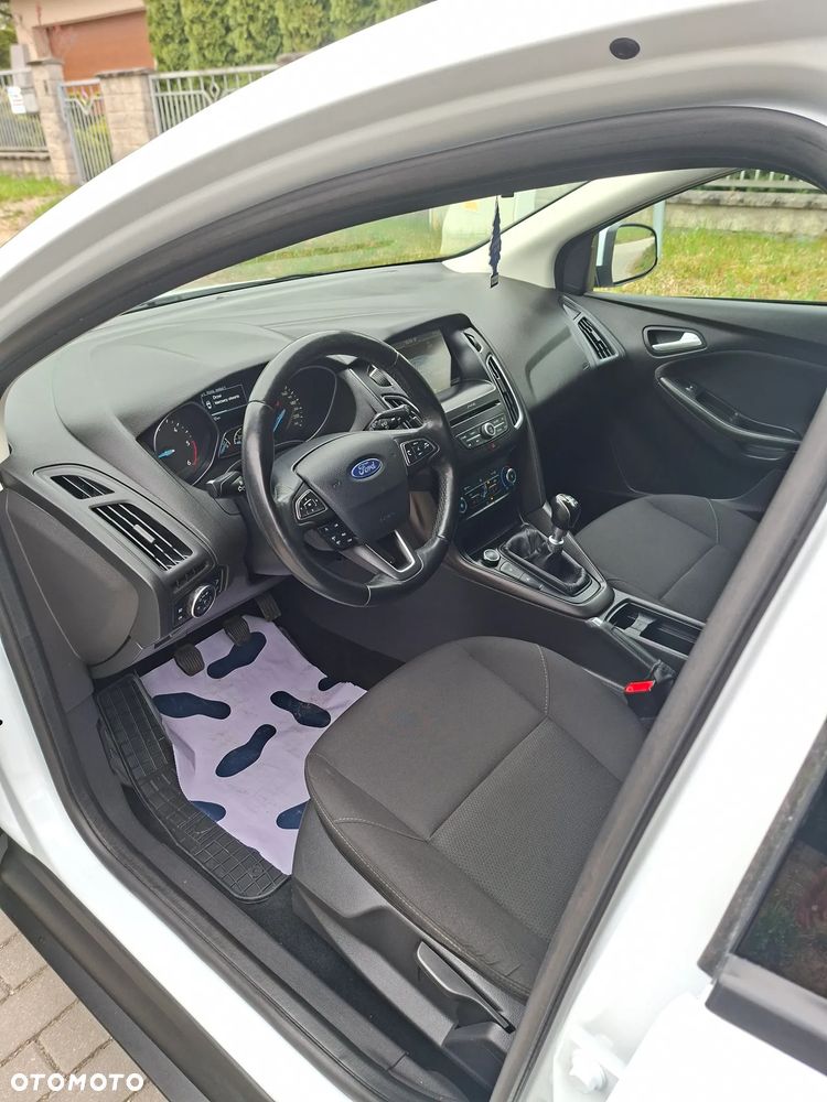 Ford Focus 2.0 TDCi DPF Start-Stopp-System Business - 9
