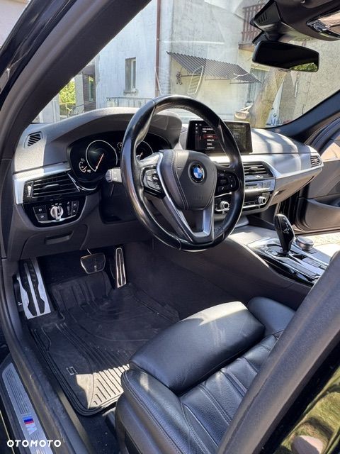 BMW Seria 5 520d M Sport Edition - 23