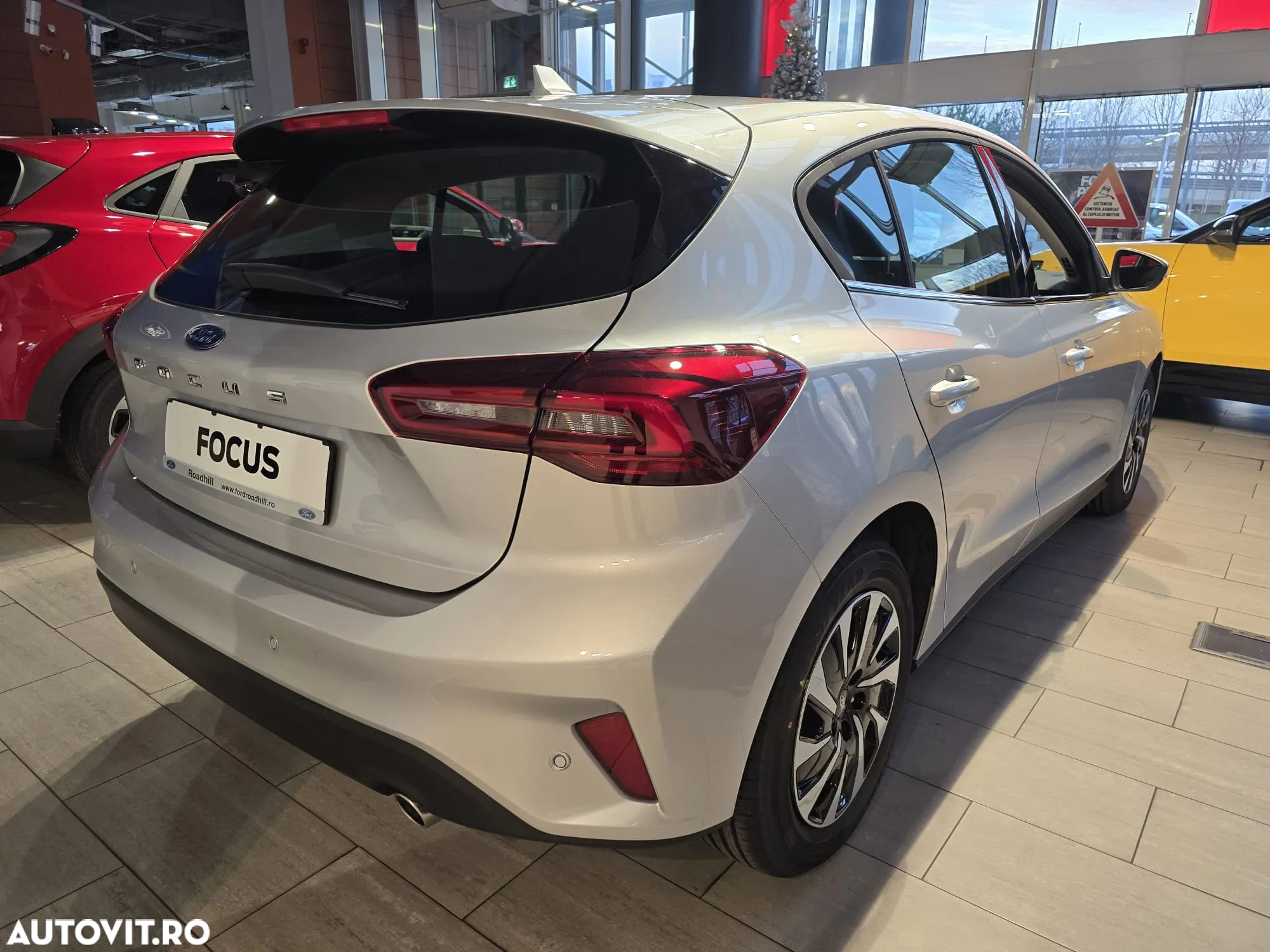 Ford Focus 1.0 EcoBoost 6MT MHEV Titanium - 7