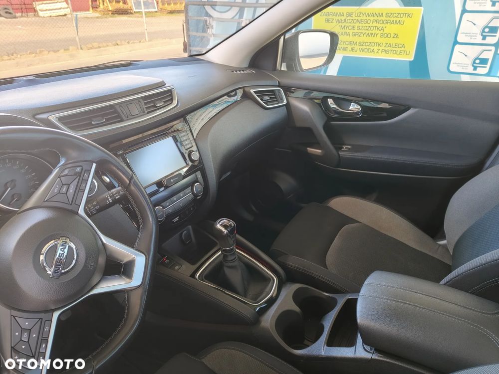 Nissan Qashqai - 11