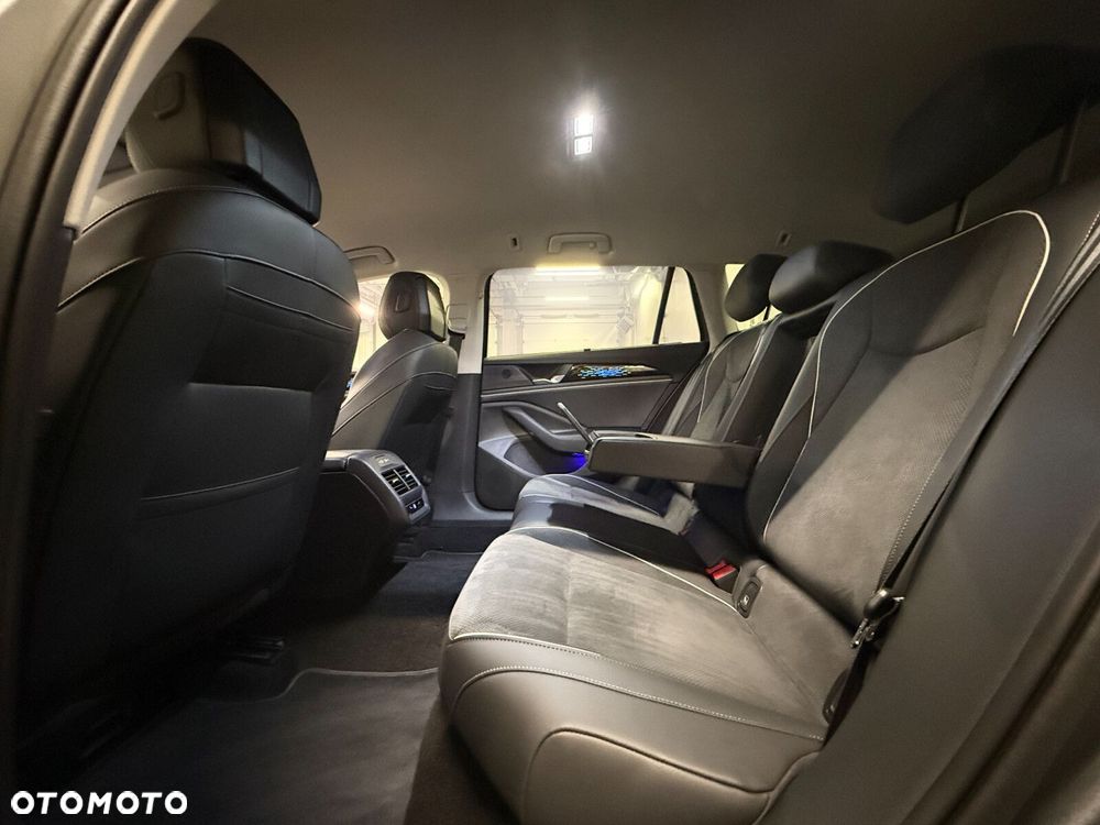 Volkswagen Passat 2.0 TSI Business Plus DSG - 30