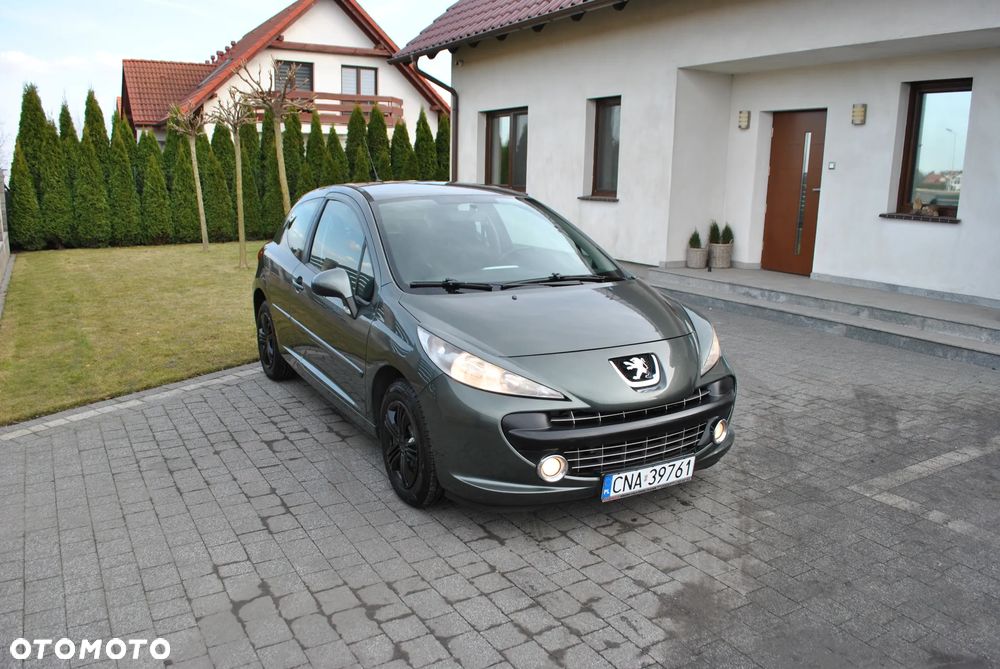 Peugeot 207 1.4 16V U Move - 2