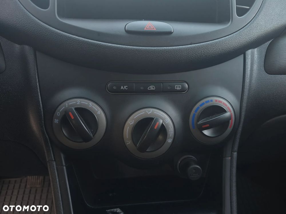 Hyundai i10 1.1 Edition 20 - 29