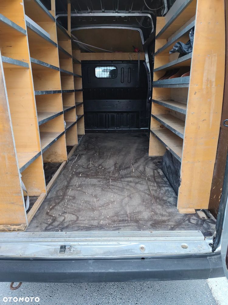 Ford Transit - 11