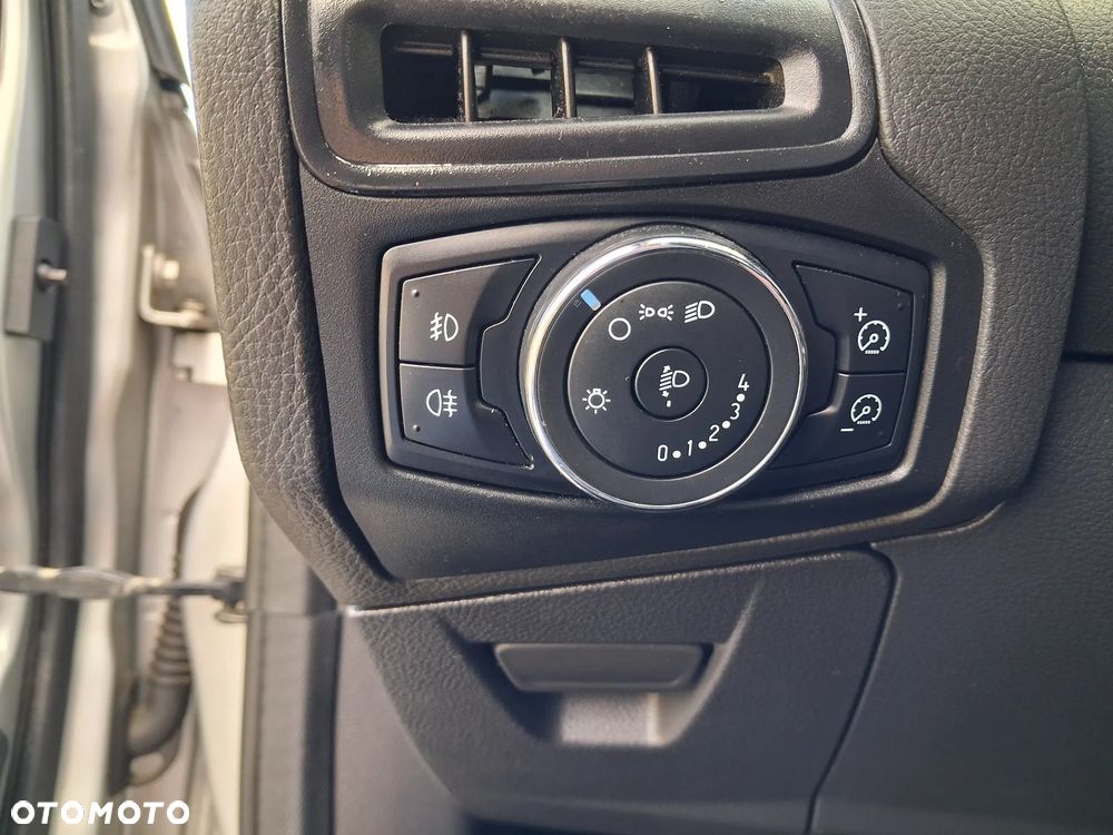 Ford Focus - 26